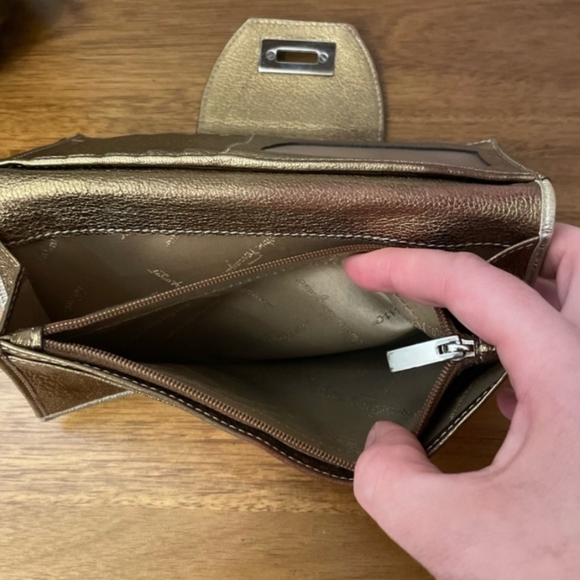 Salvatore Ferragamo metallic long leather wallet - Picture 14 of 15